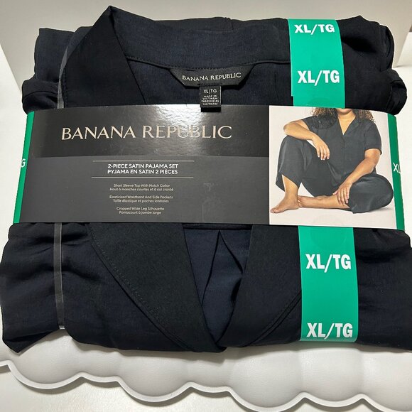XL Black Satin Pajamas Banana Republic Coord Set - Picture 7 of 8